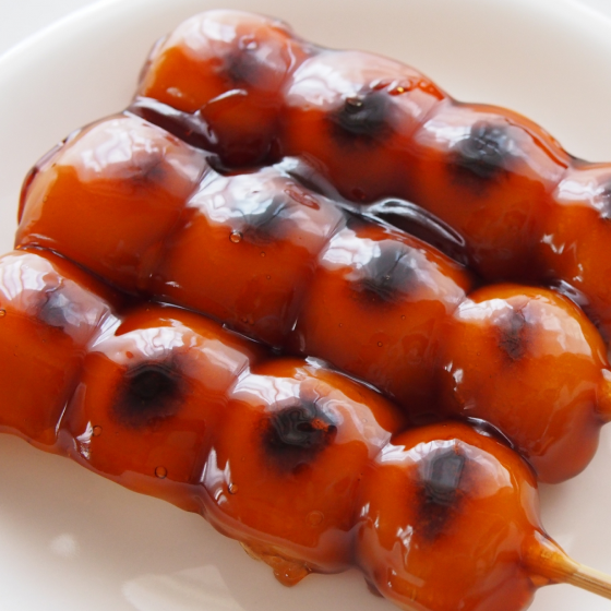 写真：串単品（みたらし団子）